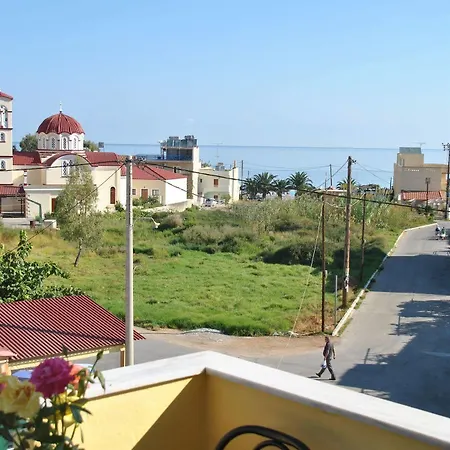 Romantica Aparthotel 3*