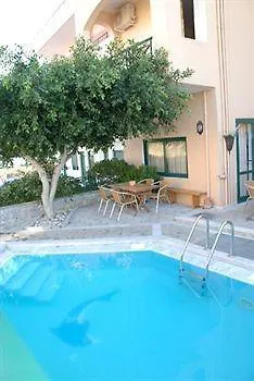 Romantica Apartahotel