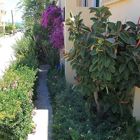Romantica Apartahotel