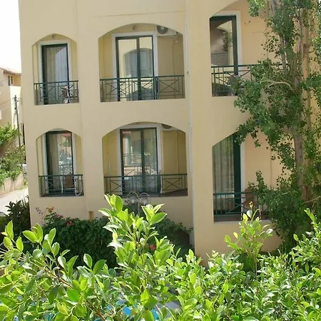 Romantica Aparthotel 3*